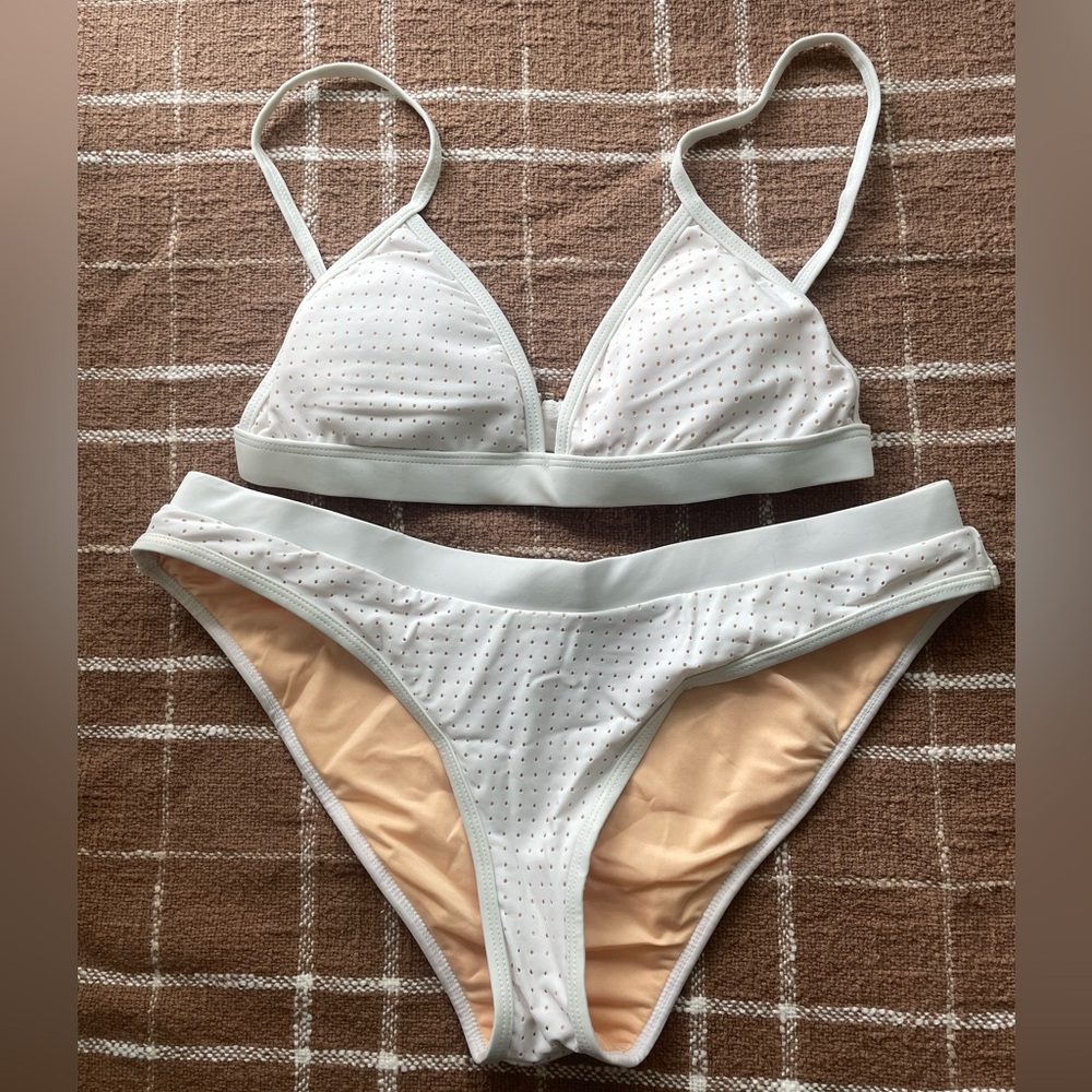 VGUC Fabletics Women’s Mesh White 2 Piece Bathing Suit Bikini Sz S Top M Bottom
